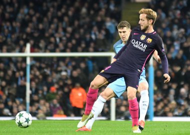 MANCHESTER, ENGLAND - NOVEMBER 1, 2016: Manchester City of Manchester Stadyumu 'nda oynanan UEFA Şampiyonlar Ligi C Grubu karşılaşması sırasında Ivan Rakitic' in görüntülenmiştir. Telif Hakkı: Cosmin Iftode / Picstaff