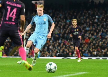 MANCHESTER, ENGLAND - NOVEMBER 1, 2016: Manchester City of Manchester Stadyumu 'nda oynanan UEFA Şampiyonlar Ligi C Grubu karşılaşmasında Kevin De Bruyne' un görüntüsü çekildi. Telif Hakkı: Cosmin Iftode / Picstaff