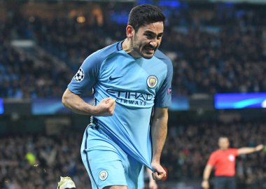 Manchester City ve FC Barcelona arasındaki UEFA Şampiyonlar Ligi C Grubu maçında Manchester City of Manchester Stadyumu 'nda oynadığı golün ardından Ilkay Gundogan 1 Kasım 2016' da kutlama yaptı. Telif Hakkı: Cosmin Iftode / Picstaff