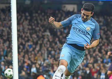 Manchester City ve FC Barcelona arasındaki UEFA Şampiyonlar Ligi C Grubu maçında Manchester City of Manchester Stadyumu 'nda oynadığı golün ardından Ilkay Gundogan 1 Kasım 2016' da kutlama yaptı. Telif Hakkı: Cosmin Iftode / Picstaff
