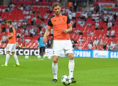 MANCHESTER, İngiltere - 14 Eylül 2016: Tottenham 'dan Jan Vertonghen, Tottenham Hotspur ile AS Monaco arasında oynanan UEFA Şampiyonlar Ligi E Grubu maçı öncesinde çekilmiştir. Telif Hakkı: Cosmin Iftode / Picstaff