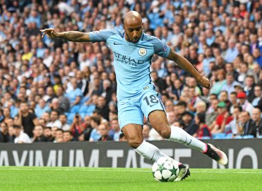 MANCHESTER, ENGLAND - 24 AĞUSTOS 2016: Etihad Stadyumu 'nda Manchester City (Engalnd) ile FCSB (Romanya) arasında oynanan 2016 / 17 UEFA Şampiyonlar Ligi maçının ikinci ayağı sırasında çekilmiş. Telif Hakkı: Cosmin Iftode / Picstaff