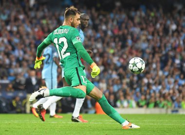 MANCHESTER, ENGLAND - 24 AĞUSTOS 2016: FCSB 'den Valentin Cojocaru, Etihad Stadyumu' nda Manchester City (Engalnd) ve FCSB (Romanya) arasında oynanan 2016 / 17 UEFA Şampiyonlar Ligi maçının ikinci ayağı sırasında çekilmiştir. Telif Hakkı: Cosmin Iftode / Picstaff