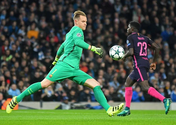 MANCHESTER, ENGLAND - NOVEMBER 1, 2016: Barcelona 'dan Marc-Andre ter Stegen Manchester City ve FC Barcelona arasında oynanan UEFA Şampiyonlar Ligi C Grubu maçı sırasında Manchester Stadyumu' nda görüntülendi. Telif Hakkı: Cosmin Iftode / Picstaff