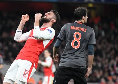 LONDON, ENGLAND - 7 Mart 2017: Arsenal 'den Olivier Giroud, Arsenal Stadyumu' ndaki Arsenal FC ve Bayern Munchen arasında oynanan 16 maçlık UEFA Şampiyonlar Ligi ikinci turunda tepki gösterdi. Telif Hakkı: Cosmin Iftode / Picstaff