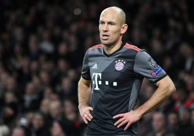 LONDON, ENGLAND - 7 Mart 2017: Arjen Robben, Emirates Stadyumu 'nda Arsenal FC ve Bayern Münih arasında oynanan 16 maçlık UEFA Şampiyonlar Ligi ikinci turunda resmedildi. Telif Hakkı: Cosmin Iftode / Picstaff