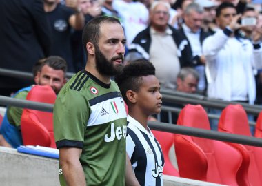 Wembley Stadyumu 'nda Tottenham Hotspur ve Juventus Torino arasında oynanan dostluk maçı öncesinde Juventus' tan Gonzalo Higuain 5 Ağustos 2017 'de çekilmiştir. Telif Hakkı: Cosmin Iftode / Picstaff