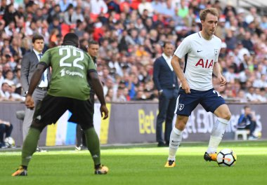 Tottenham 'dan Christian Eriksen, Tottenham Hotspur ve Juventus Torino arasında Wembley Stadyumu' nda oynanan dostluk maçı sırasında çekilmiştir. Telif Hakkı: Cosmin Iftode / Picstaff