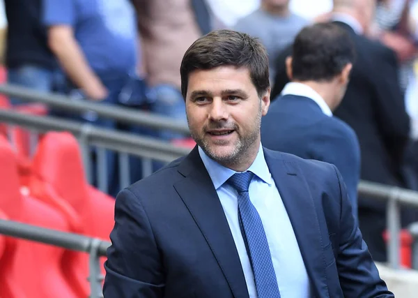 London England August 2017 Tottenhams Manager Mauricio Pochettino Vor Dem lizenzfreie Stockbilder