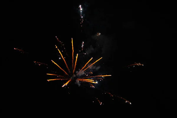 Φεστιβάλ Πυροτεχνημάτων Πυροτεχνήματα Στο Καλοκαιρινό Φεστιβάλ — Φωτογραφία Αρχείου