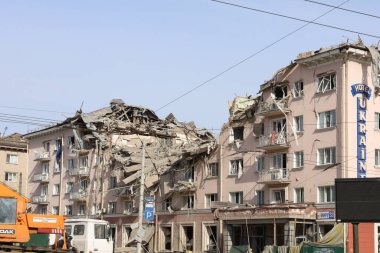 Ukrayna 'nın bir Rus füzesiyle patlamasının sonuçları. Ukrayna ve Rusya arasındaki savaş