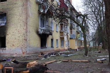 Chernihiv Ukrayna 03.30.2022 Rusya 'nın Chernihiv şehrini bombalamasının sonuçları