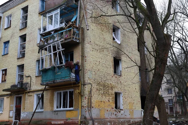 Chernihiv Ukrayna 03.30.2022 Rusya 'nın Chernihiv şehrini bombalamasının sonuçları