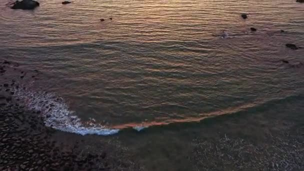 Idyllic Ocean Calm Waves Sunset South Goa India Aerial Tilt — Stockvideo