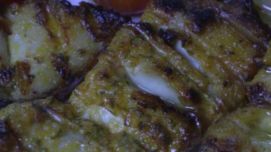 Tavuk göğsü biftek ve sebze. Diyet ve yemek kavramı.