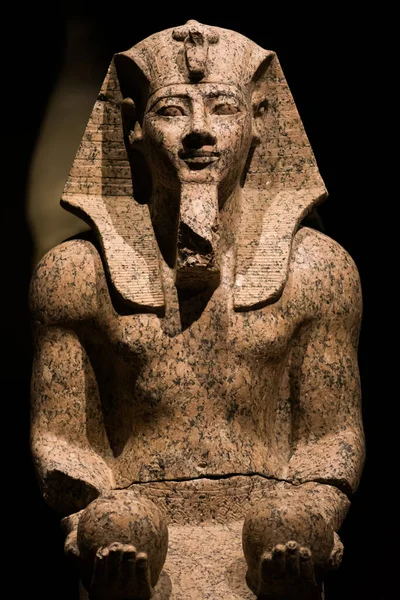 2021年9月6日 意大利都灵 埃及博物馆 意大利都灵 图特莫西三世国王塑像 花岗岩 新王国 十八世纪 — 图库照片