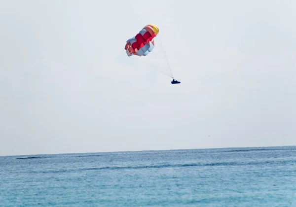 Карибське Море Канкуна Чистими Бірюзовими Водами Скутерами Або Катамарами Парашутами — стокове фото