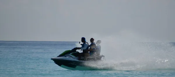 Karibisches Meer Von Cancun Aus Mit Klarem Türkisfarbenem Wasser Motorrollern — Stockfoto