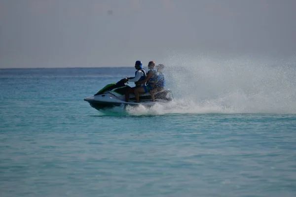 Karibisches Meer Von Cancun Aus Mit Klarem Türkisfarbenem Wasser Motorrollern — Stockfoto