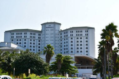 Cancun, Hotel Area, plajlar, deniz, yüzme havuzları, palmiye ağaçları, tropikal bitki örtüsü Meksika Körfezi kıyısında en az 15 ila en fazla 35 derece sıcaklıkta tropikal iklimi olan bir spa merkezidir.