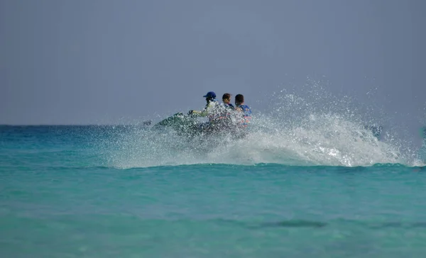 Karibiska Havet Sett Utifrån Cancún Med Klara Turkosa Vatten Skotrar — Stockfoto