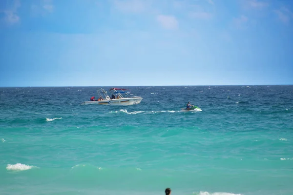 Caribische Zee Gezien Vanaf Cancun Met Helder Turkoois Water Scooters — Stockfoto