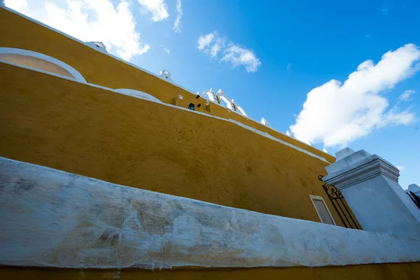 Budovy Izamalu Izamal Malé Město Mexickém Státě Yucatn Známý Yucatn — Stock fotografie