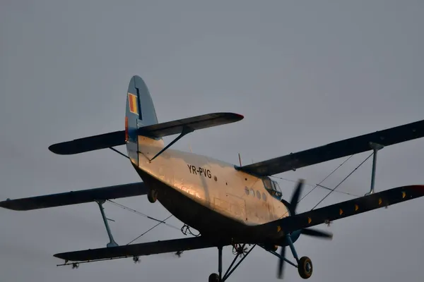 Segédrepülőgép Olyan Kétrepülős Repülőgép Amelyet Elsősorban Mezőgazdasági Segédrepülőgépként Használnak Kis — Stock Fotó