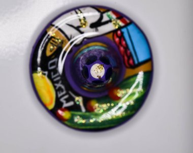 Mıknatıs sombrero Meksika hatırasını temsil eden hatıra parlak renkli bir sombrero mıknatısı ve geleneksel Meksika tasarımları Meksika kökenli bir şapka türüdür.. 