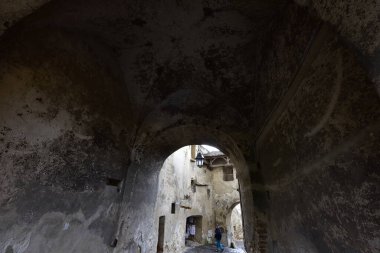 Sighisoara 'daki saat kulesi kalenin ana kapısı ve 1575 yılına kadar belediye binası olan en büyük savunma kulesidir.