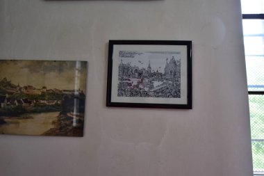Saat Kulesi Müzesi veya Eski Sighisoara Müzesi Romanya 'da dikey olarak düzenlenmiş tek müzedir ve arkeolojik parçalar, tekstil, ahşap ve cam el sanatları loncalarının simgelerinden oluşmaktadır..
