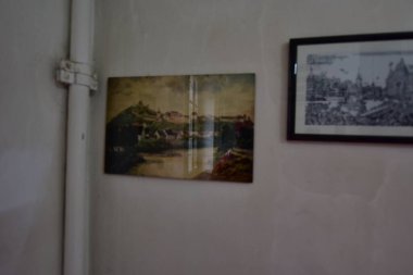 Saat Kulesi Müzesi veya Eski Sighisoara Müzesi Romanya 'da dikey olarak düzenlenmiş tek müzedir ve arkeolojik parçalar, tekstil, ahşap ve cam el sanatları loncalarının simgelerinden oluşmaktadır..