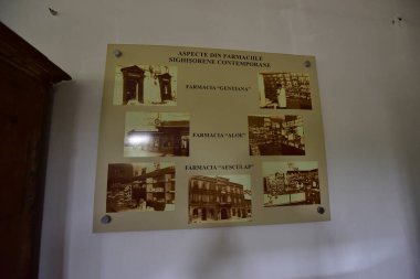 Saat Kulesi Müzesi veya Eski Sighisoara Müzesi Romanya 'da dikey olarak düzenlenmiş tek müzedir ve arkeolojik parçalar, tekstil, ahşap ve cam el sanatları loncalarının simgelerinden oluşmaktadır..