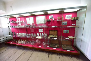 Saat Kulesi Müzesi veya Eski Sighisoara Müzesi Romanya 'da dikey olarak düzenlenmiş tek müzedir ve arkeolojik parçalar, tekstil, ahşap ve cam el sanatları loncalarının simgelerinden oluşmaktadır..