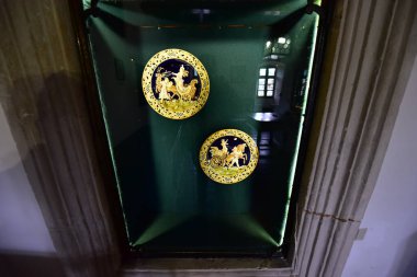 Saat Kulesi Müzesi veya Eski Sighisoara Müzesi Romanya 'da dikey olarak düzenlenmiş tek müzedir ve arkeolojik parçalar, tekstil, ahşap ve cam el sanatları loncalarının simgelerinden oluşmaktadır..