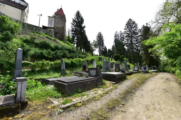Kirchhof Auf Dem Hügel Ist Eine Touristenattraktion Aufgrund Der Alten — Stockfoto