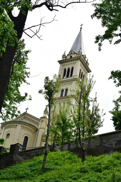 Iglesia Católica Ciudadela Sighisoara Construida Estilo Ecléctico Inspirado Arquitectura Italiana —  Fotos de Stock