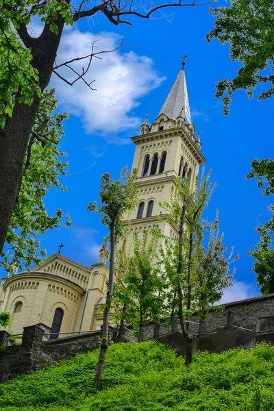 Iglesia Católica Ciudadela Sighisoara Construida Estilo Ecléctico Inspirado Arquitectura Italiana —  Fotos de Stock