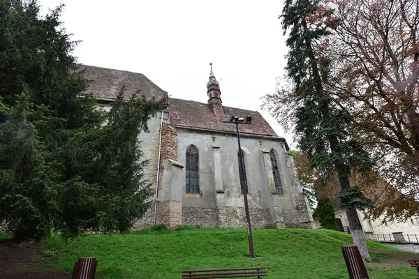 Sighisoara Kalesi Ndeki Katolik Kilisesi Talyan Mimarisinden Esinlenerek Dekoratif Kemerler — Stok fotoğraf