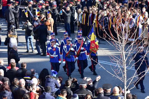 Парад Честь Национального Дня Румынии Таргу Цзю Солдатами Румынской Жандармерии — стоковое фото