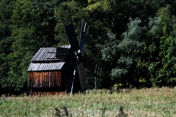 Windmill Installation Which Wind Moves Mill Propeller Allows Transformation Wind — Stock Photo, Image