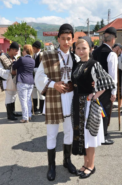 Romanian Folk Dancers National Linen Pastoral Costumes Sewn Traditional Black — Stock Photo, Image