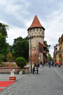 Sibiu 'daki Marangoz Kulesi 14. yüzyılda Sakson marangoz loncası tarafından Sibiu şehrinde inşa edilmiş bir kuledir. Kule, şehrin üçüncü takviye kemerinin bir parçasıydı.