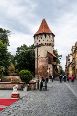 Sibiu 'daki Marangoz Kulesi 14. yüzyılda Sakson marangoz loncası tarafından Sibiu şehrinde inşa edilmiş bir kuledir. Kule, şehrin üçüncü takviye kemerinin bir parçasıydı.