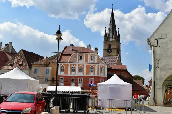 Tornet Den Katolska Kyrkan Den Högsta Arkitektoniska Delen Den Katolska — Stockfoto