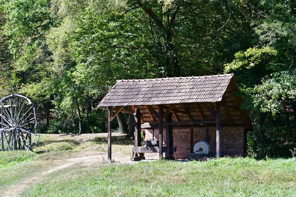 Medieval Hydraulic Wheel Made Wood Used Mills Produce Flour Also — Stockfoto