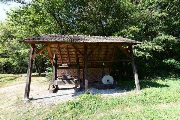 Medieval Hydraulic Wheel Made Wood Used Mills Produce Flour Also — Stock Photo, Image