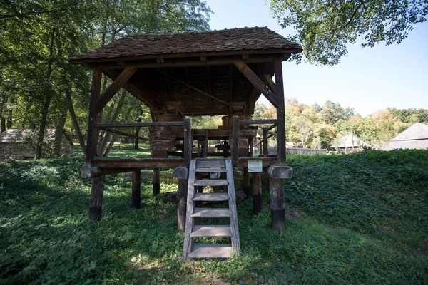 Manual Mill Mill Corn Flour Consisting Two Millstones Central Wooden — Fotografia de Stock