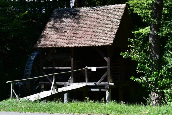 Middeleeuwse Watermolen Bossen Van Sibiumiddeleeuwse Watermolen Het Een Molen Gebouwd — Stockfoto