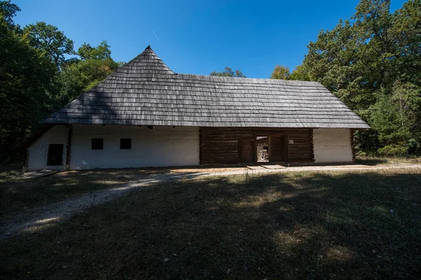 Будинок Традиційному Румунському Стилі Характеризується Простотою Скромністю Корисністю Природними Матеріалами — стокове фото